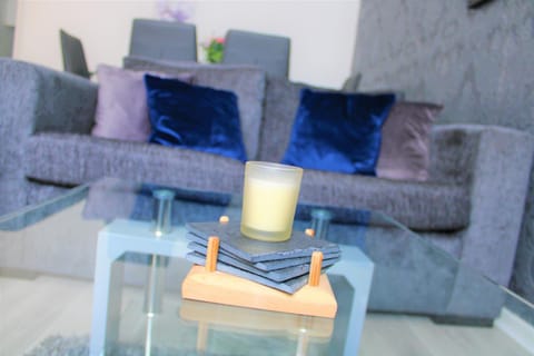 Living room, Lounge or bar, Seating area