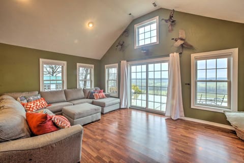 Riverfront Arkansas Retreat Near Fishing and Hiking! House in Cotter