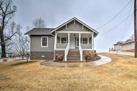 Riverfront Arkansas Retreat Near Fishing and Hiking! House in Cotter