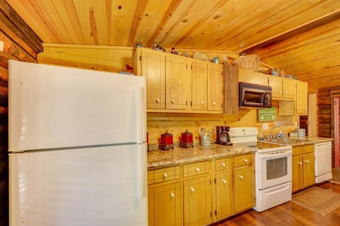 Arkansas Log Cabin Rental Near Lake Greeson! Cabin in Pike County
