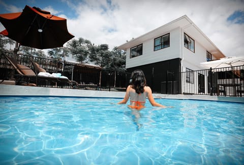Swimming pool, Swimming pool