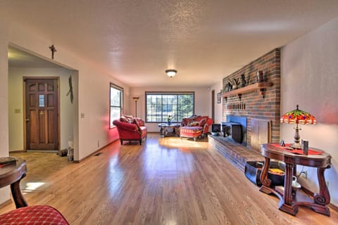 Camano Island Family House with Hot Tub and Deck! House in Camano Island