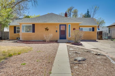 Pueblo House by Riverwalk, 2 Miles to Fairgrounds! House in Pueblo