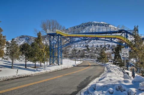 Walk to Lava Hot Springs Pools from Cozy Cabin! Cabin in Lava Hot Springs