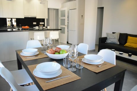 Kitchen or kitchenette, Living room, Dining area