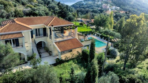 Facade/entrance, Neighbourhood, Natural landscape, Bird's eye view, Swimming pool