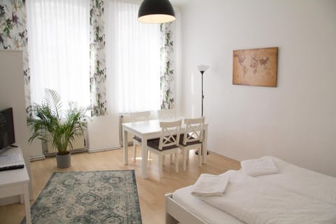 Living room, Seating area, Dining area