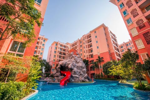 Property building, Swimming pool