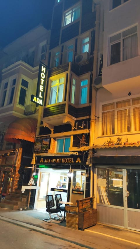 Property building, Facade/entrance