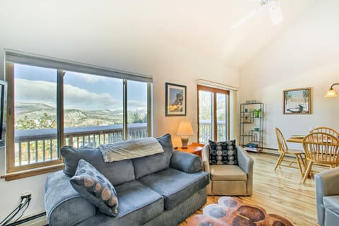 3 Mi to Attitash Resort Condo with Mtn Views! Apartment in Glen