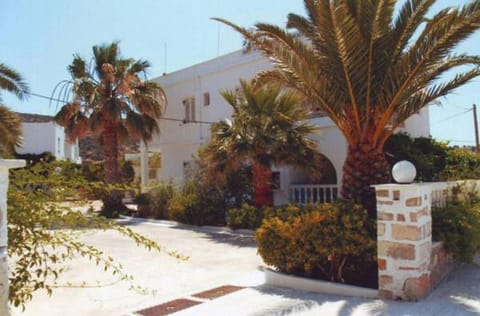 Property building, Day