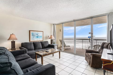 0412 Waters Edge Resort condo Apartment in Garden City