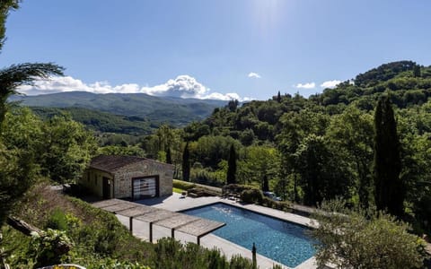 Mountain view, Pool view, Swimming pool