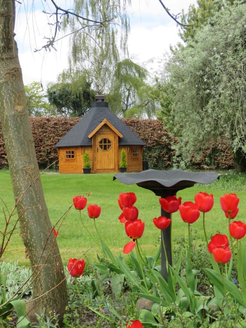 BBQ facilities, Garden
