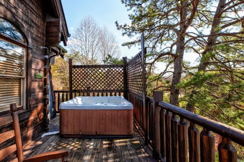 SmokyStays 6 Bedroom Cabin Cabin in Pigeon Forge