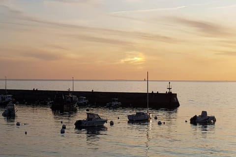 Regard bleu sur horizoN Villa in Trégunc