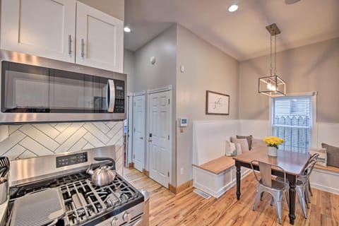 Updated Indianapolis Home, Walk to Lucas Oil! House in Indianapolis