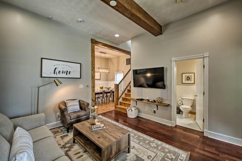 Updated Indianapolis Home, Walk to Lucas Oil! House in Indianapolis