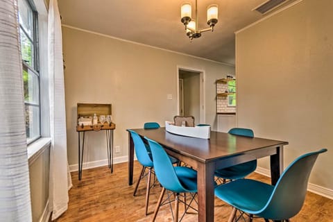 Centrally Located Hot Springs Home with Deck! House in Hot Springs