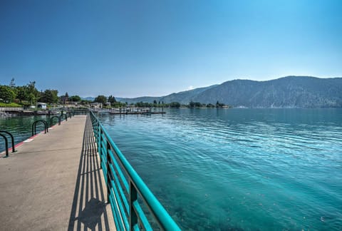 Lake Chelan Resort Condo Pool and Hot Tub Access! Apartment in Manson