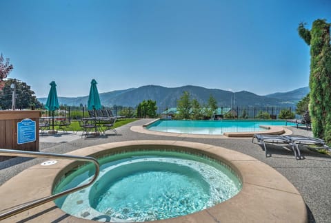 Lake Chelan Resort Condo Pool and Hot Tub Access! Apartment in Manson