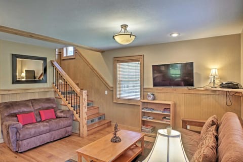 Guntersville Cabin with Fire Pit and Covered Porch Cabin in Guntersville Lake