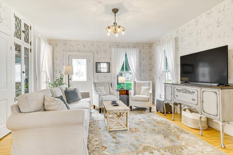 Historic Wabasha Home with Patio in Downtown! House in Wabasha