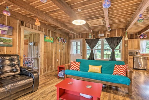 Lake Cumberland Area Cabin - 4 Mi to Lake! Cabin in Lake Cumberland