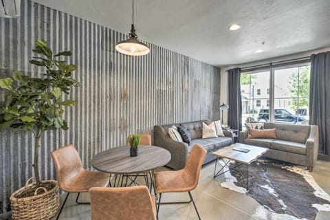 Elkhart Lake Townhome - 3 Mi to Road America! House in Elkhart Lake