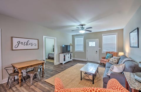 Updated Apt 1 Mi to Western Kentucky University! Apartment in Bowling Green