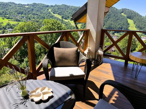 View (from property/room), Balcony/Terrace