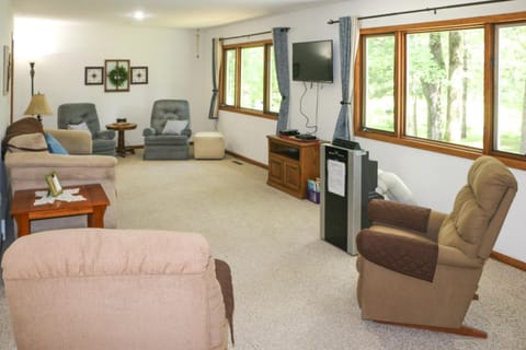 Fishermens Paradise with Fire Pit on Rice Lake! House in Rice Lake