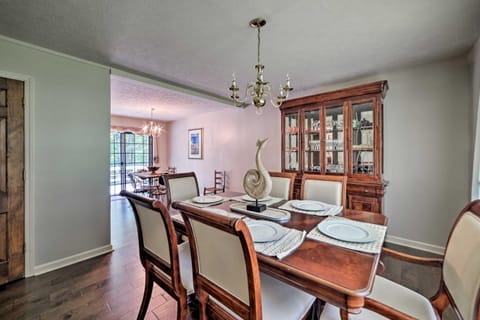 Waterfront Lake Barkley Home with Deck and Fire Pit! House in Lake Barkley