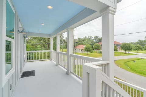 Modern Waveland Home with Deck - Walk to the Beach! House in Waveland