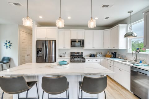 Modern Waveland Home with Deck - Walk to the Beach! House in Waveland