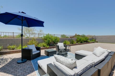 Group-Friendly Estrella Gem Hike, Cheer and Explore House in Goodyear