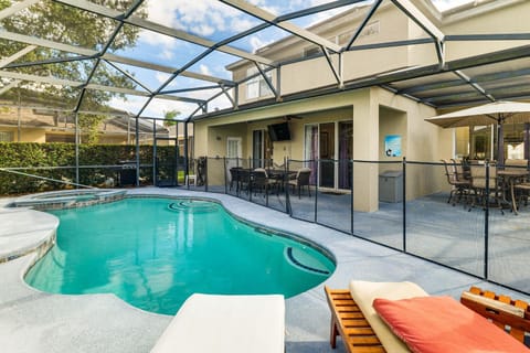 Private Pool and Spa Disney-Area Family Home! Villa in Haines City