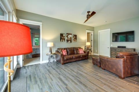 Lakefront Home with Private Dock about 15 Mi to Walker House in Leech Lake