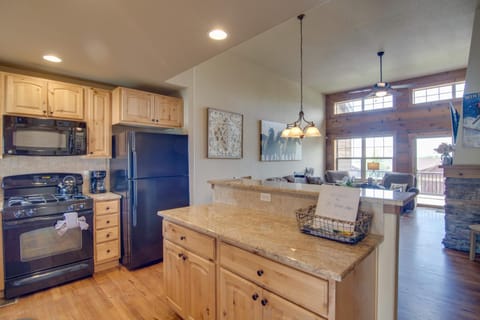 Winter Park Chalet with Hot Tub and Free Shuttle! House in Fraser