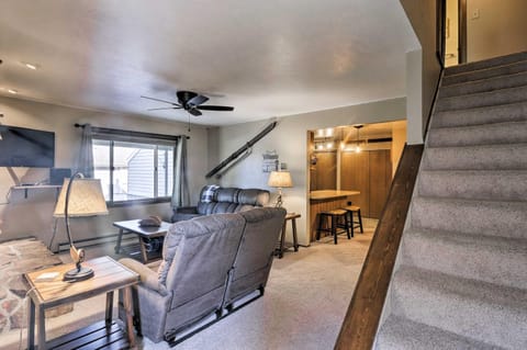 1 Block to Waterfront Grand Lake Condo with Balcony Apartment in Grand Lake