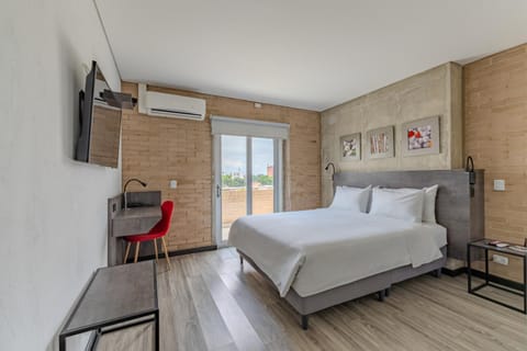 Bed, Photo of the whole room, Bedroom, air conditioner