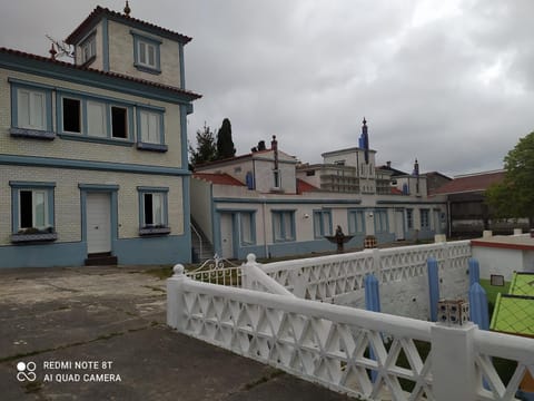 casa indiana en A Guarda con piscina House in Viana do Castelo District, Portugal