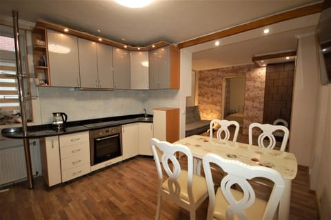 Kitchen or kitchenette, Living room, Photo of the whole room
