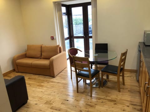 Pier House Bed & Breakfast Bed and Breakfast in County Clare