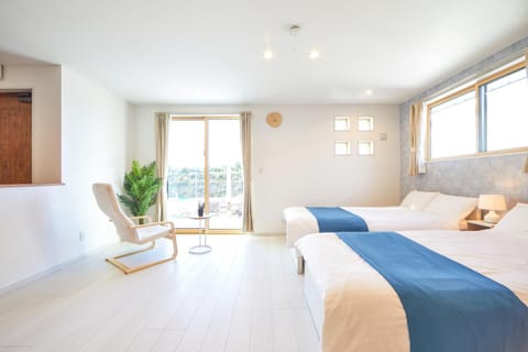 Bed, Living room, Bedroom