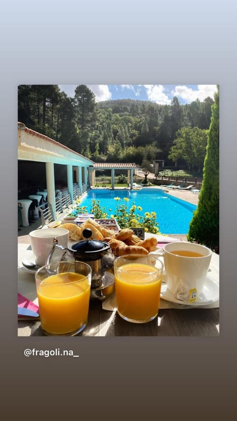 Restaurant/places to eat, Swimming pool, Breakfast