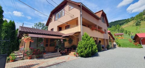 Property building, Mountain view