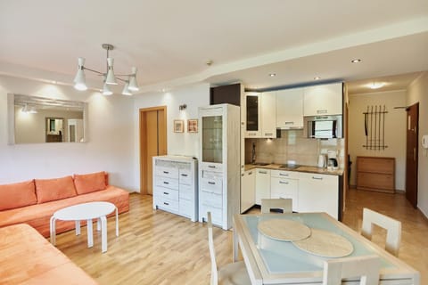 Apartamenty Świnoujście - Apartament wiosenny Rezydencja Żeromskiego Apartment in Swinoujscie