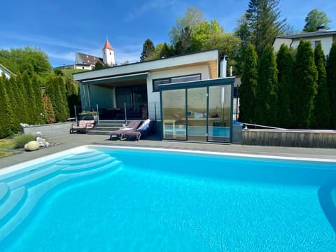 Property building, Day, Sauna, Pool view