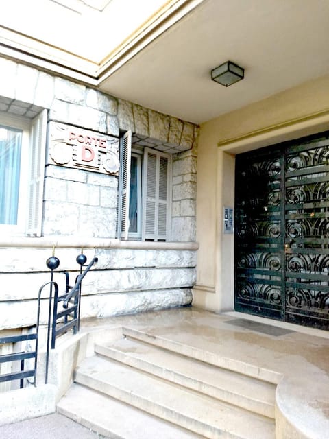 Le Palladium quartier Tzaréwitch Nice Apartment in Nice